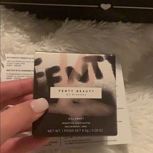 Fenty Killawatt Highlighter in Trophy Wife